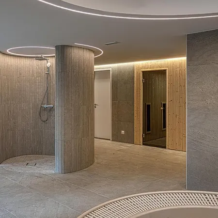 Cardoner Es Konferenciakoezpont Hotell 4*