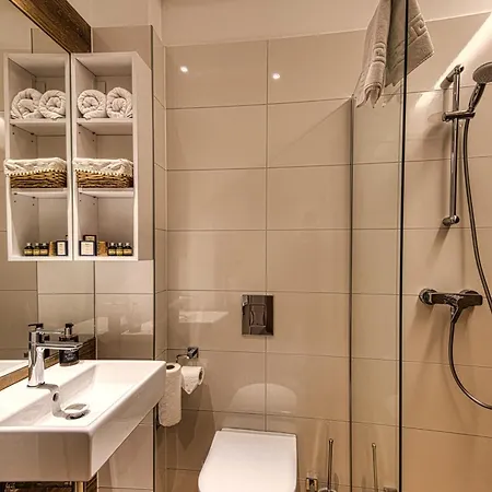 Hotell Cardoner Es Konferenciakoezpont 4*