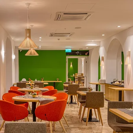 Cardoner Es Konferenciakoezpont Hotell 4*