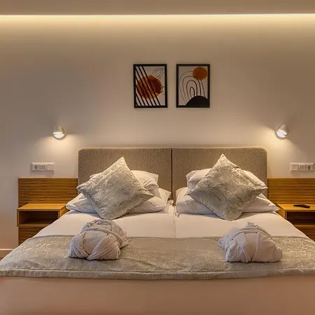 Hotell Cardoner Es Konferenciakoezpont