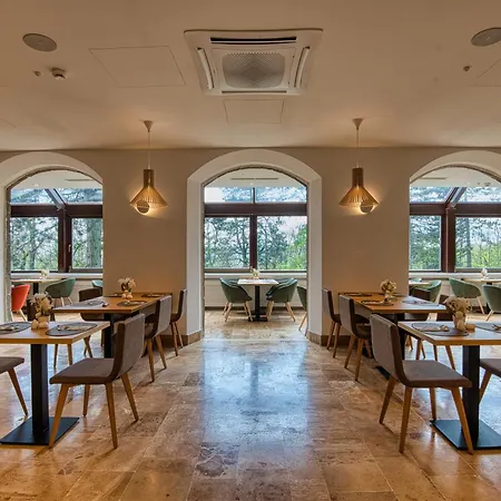 Hotell Cardoner Es Konferenciakoezpont 4*