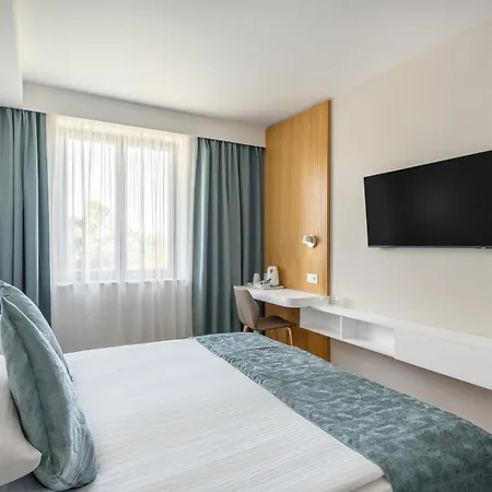 Cardoner Es Konferenciakoezpont Hotell