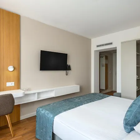 Hotell Cardoner Es Konferenciakoezpont