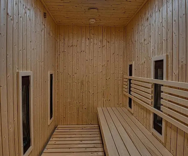 Hotel Cardoner Es Konferenciakoezpont Dobogókő