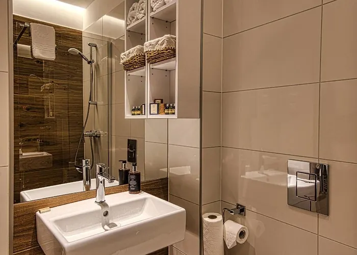 Cardoner Es Konferenciakoezpont Hotel Dobogókő