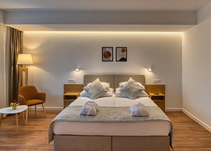Hotel Cardoner Es Konferenciakoezpont Dobogókő