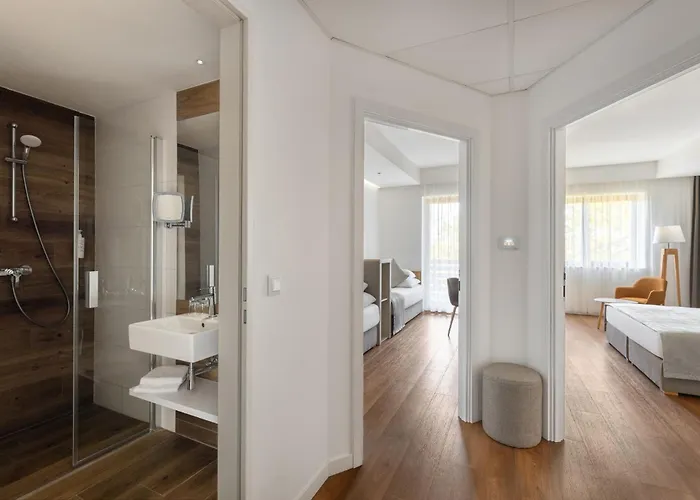Cardoner Es Konferenciakoezpont Hotel Dobogókő